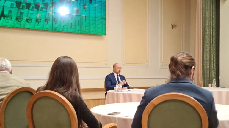 Шмигаль: Ми вакцинували майже чверть дорослого населення