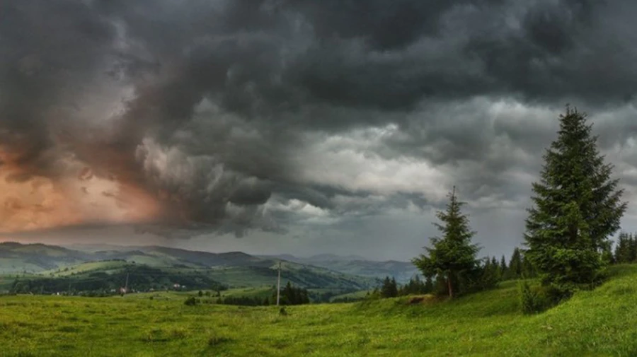 Дощі в понеділок пройдуть лише на заході України