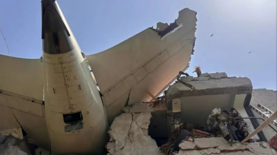 Авиакатастрофа в Индии: Кто-то перекрыл подачу топлива к двигателям