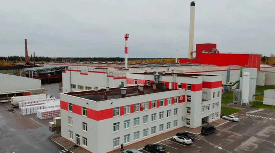 Putin seizes factories from two Western companies