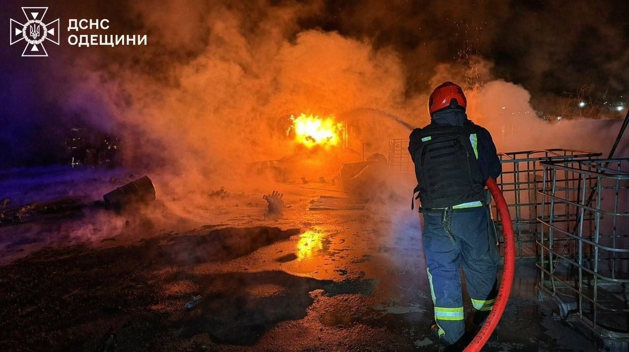 Russia strikes Danube port again, causing damage to infrastructure