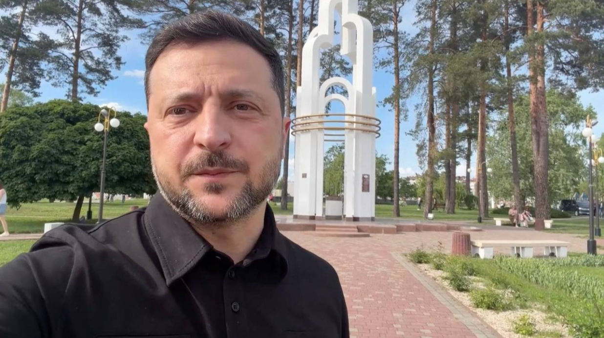 Зеленський відвідав Славутич: спілкувався про посилення кордону з боку Білорусі