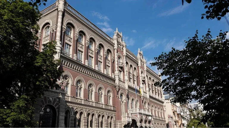 НБУ повысил учетную ставку до 15,5%