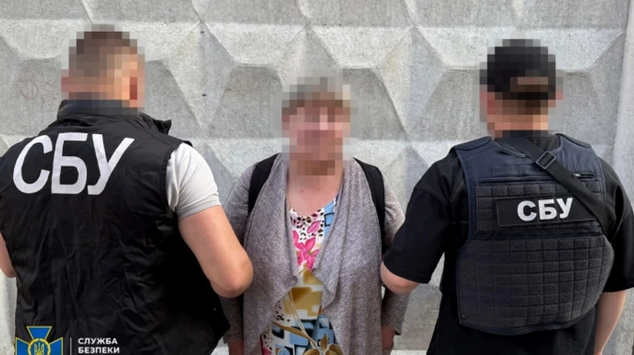 На Хмельниччині затримали 59-річну агентку, яка коригувала удари РФ і виготовляла вибухівку
