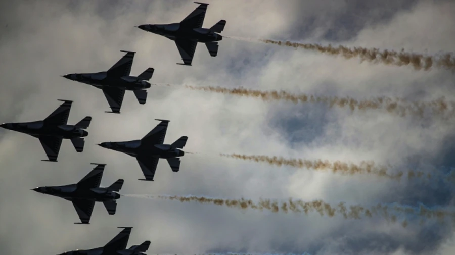 Zelenskyy hears reports on everything related to F-16 aircraft at Supreme Commander-in-Chief Staff meeting