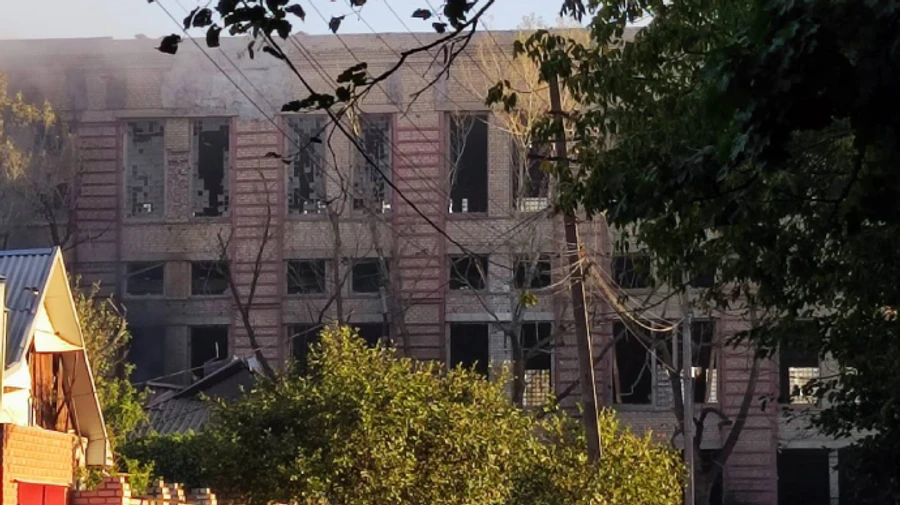 Russians attack Kherson again, injuring people and damaging business premises