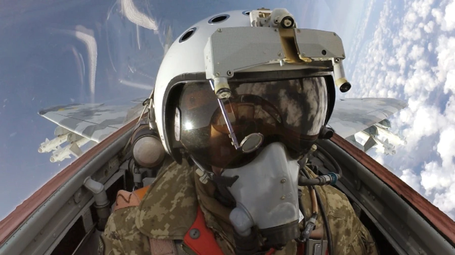 Air Force shows the front line of defence in eastern Ukraine