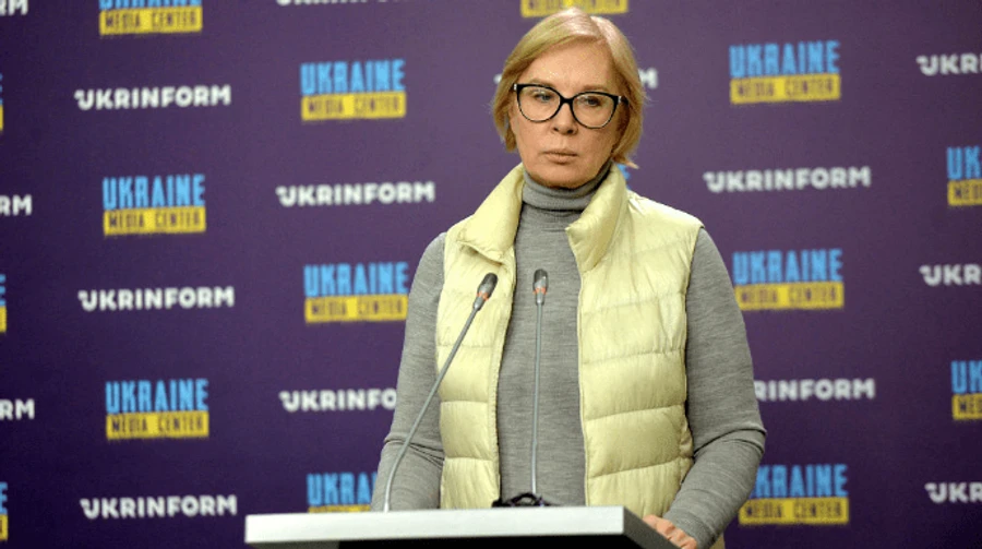 Денисова: Более 3 тысяч учителей переучиваются, чтобы учить по стандартам РФ