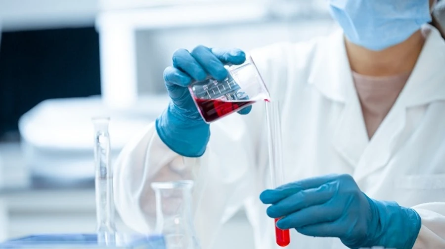 Франция стала первой в Европе по распространению Covid