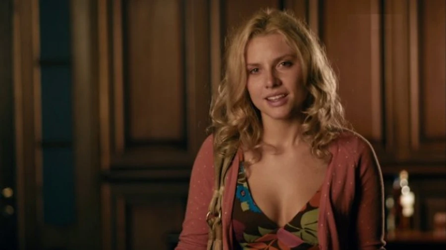 Російську акторку не впустили в Україну на зйомки – незаконно їздила до Криму