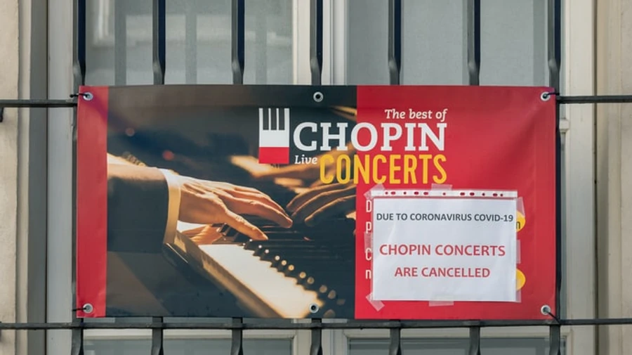 В Польше зафиксировали максимальное с апреля число заражений коронавирусом: более 28 тысяч