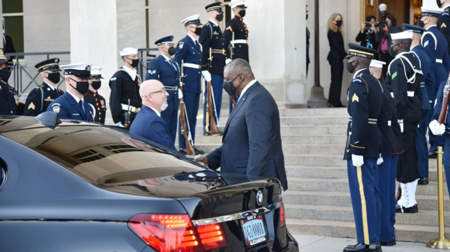 Резников встретился с главой Пентагона в США: обсудили угрозы со стороны РФ