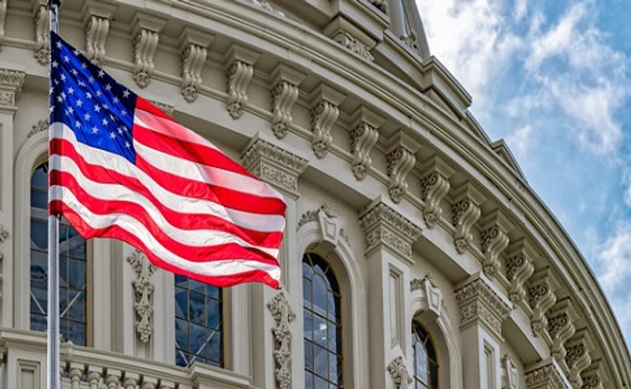 На слухання у Конгрес викликали керівника адміністрації Трампа