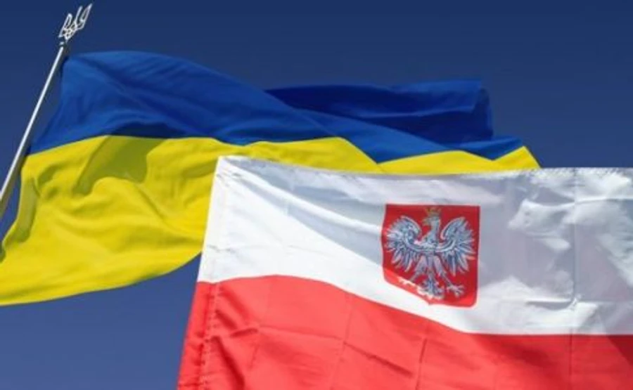 Рада призвала президента Польши вернуться к конструктивному диалогу