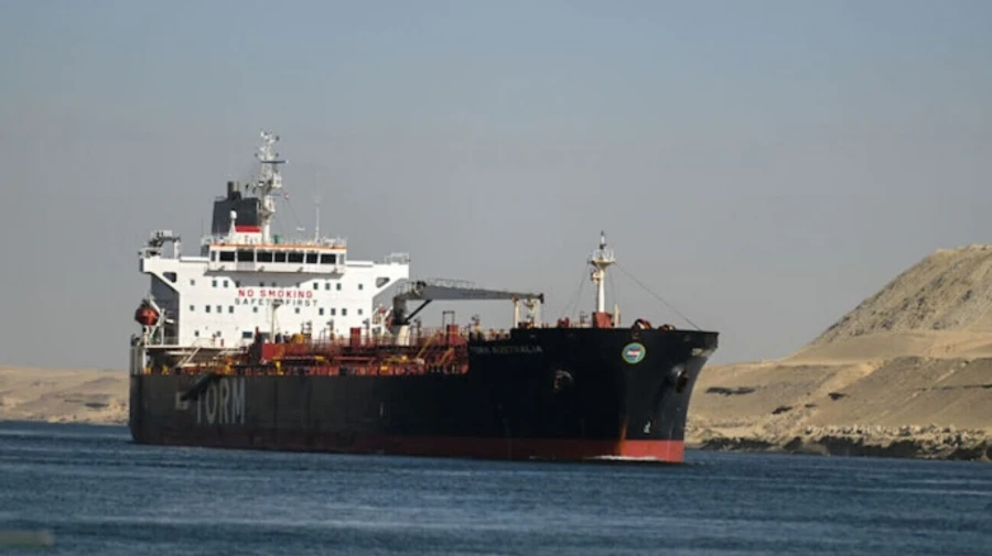 Tanker transporting Russian oil attacked by Houthis