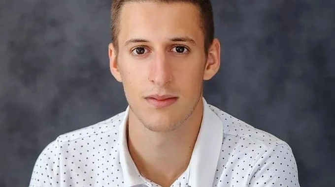 Сын нардепа от Слуги народа выехал из Украины и не вернулся – СМИ