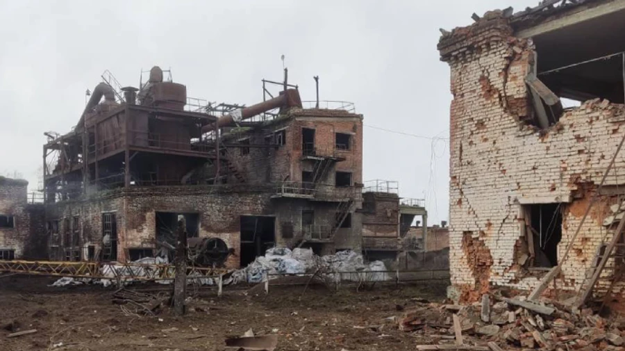 Russia strikes border area of Chernihiv Oblast with guided aerial bombs, injuring a civilian