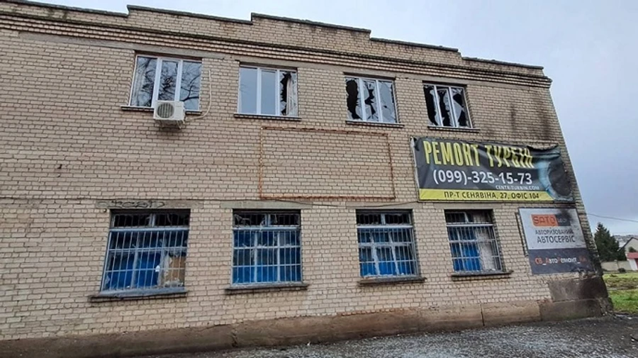 Из-за вражеских обстрелов Херсона погибла женщина