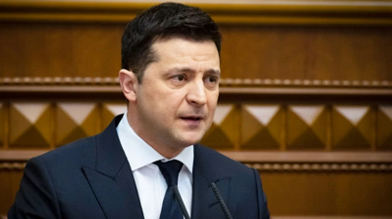 Боротись за території, говорити з Росією, чекати реформ і вірити у “Велике будівництво”. Про що говорив Зеленський у Раді