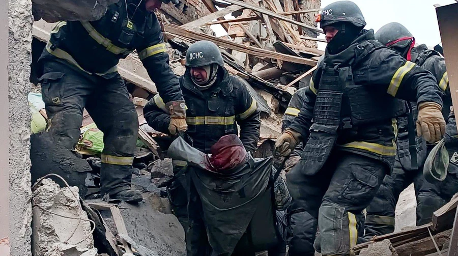 Росіяни били по Дніпропетровщині: 1 загиблий та 4 постраждалих, 2 дістали з-під завалів