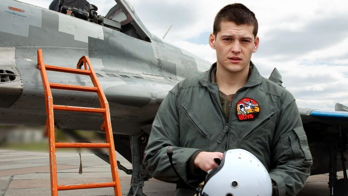 Zelenskyy awards Hero of Ukraine title to fallen MiG-29 fighter pilot ...