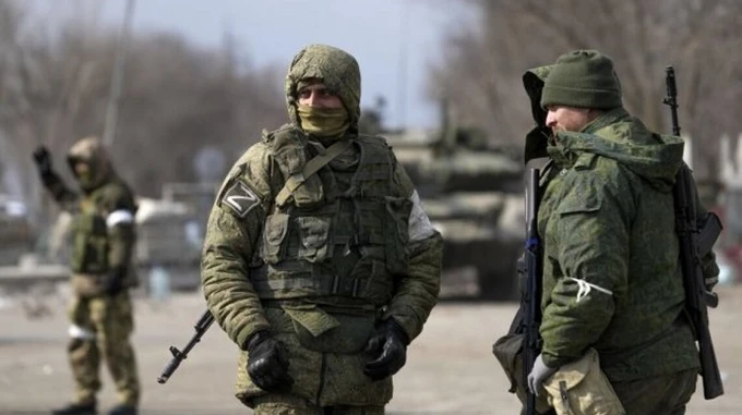 Russian soldiers kill civilian woman resisting robbery in Kherson Oblast