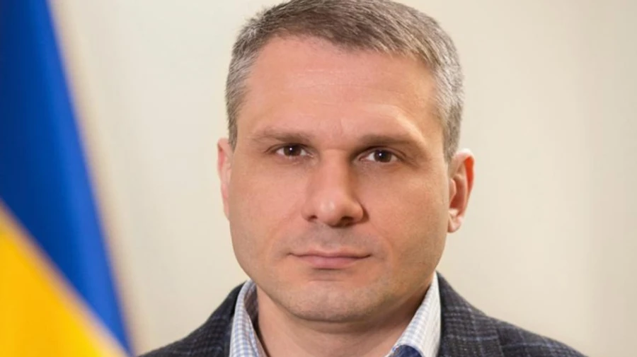 Жена и. о. главы БЭБ строит отель и продает УЗ диоды по завышенным ценам – СМИ