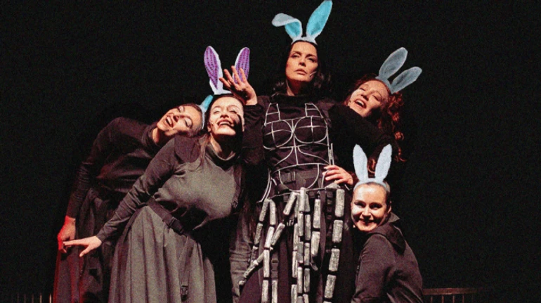 Квир-кино, театральные эксперименты и Пасха: гид по лучшим событиям апреля от УП.Культура