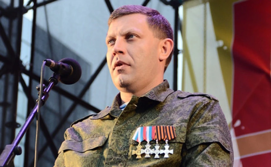 Батьки Захарченка отримують українську пенсію – Рева