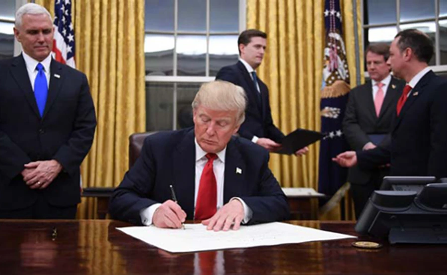 Трамп подписал госбюджет-2017, избежав шатдауна