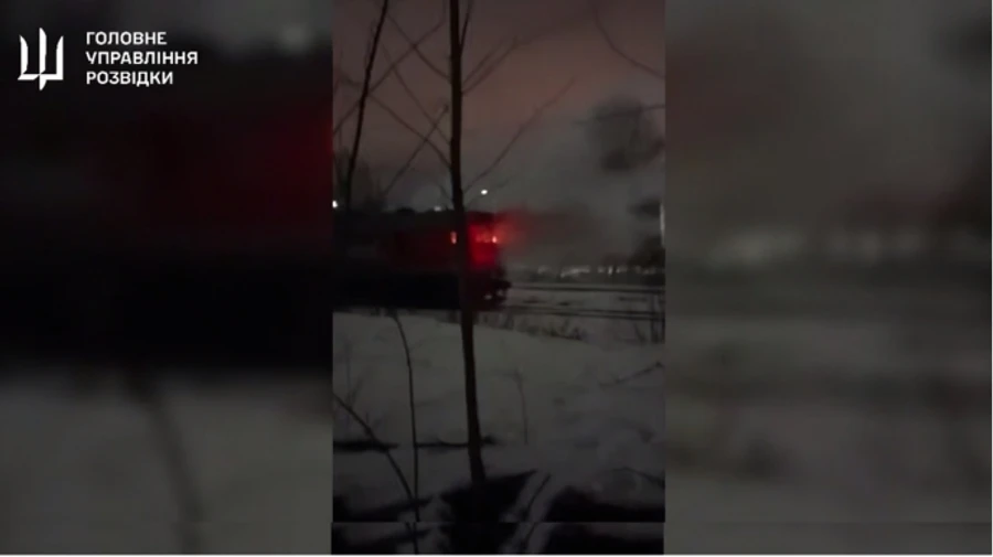 Ukraine's Defence Intelligence destroys locomotive in St Petersburg that supplied Russian forces – video