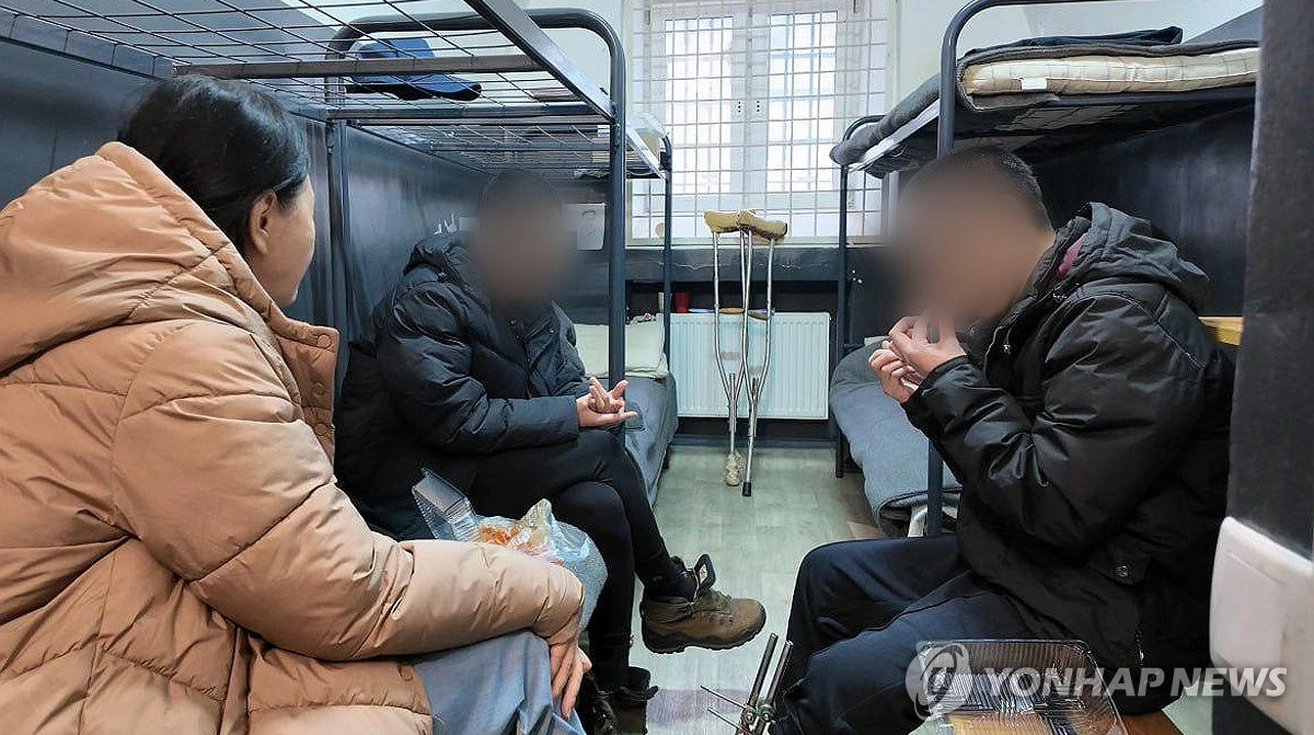 North Korean prisoners who fought for Russia want to leave for South Korea