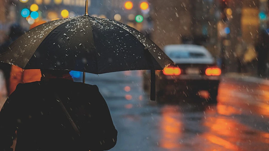 В Україні в найближчі дні очікуються дощі зі снігом 