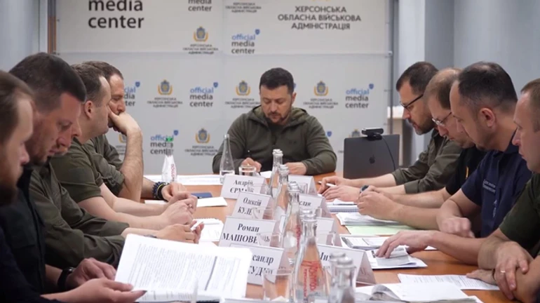 Zelenskyy visited the flooded south