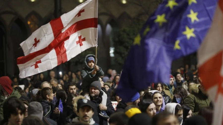 У Грузії на акції протесту опозиція вимагає відставки уряду та дострокових виборів