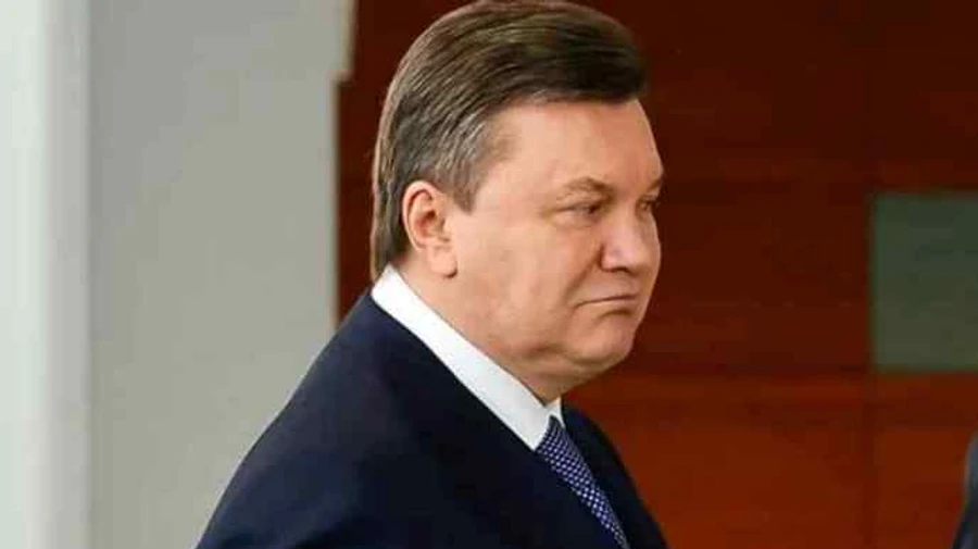 НАБУ і САП просять взяти Януковича з сином під варту