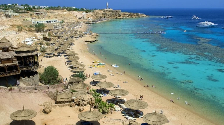 Путин отменил запрет на чартерные полеты в Египет