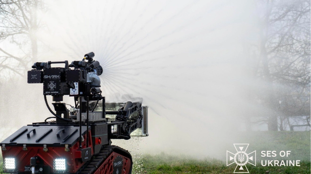 France provides Ukraine with 40 Colossus firefighting robots used in Notre-Dame response – photos, video