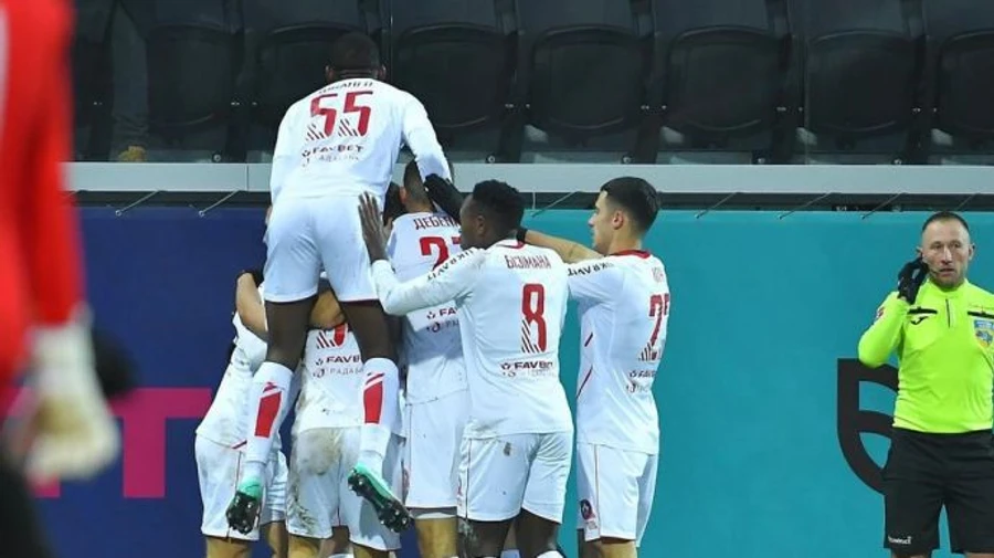 Украинский футбол пошел на зимний перерыв: лидер – криворожский Кривбасс