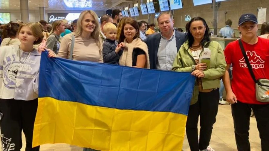First evacuation flight with Ukrainians on board leaves Tel Aviv 