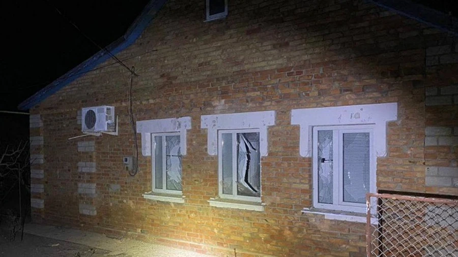 Occupiers shell Nikopol overnight, damaging haulage company and industrial plants