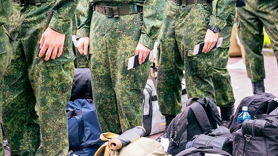 Russians start another wave of mobilisation in occupied Alchevsk