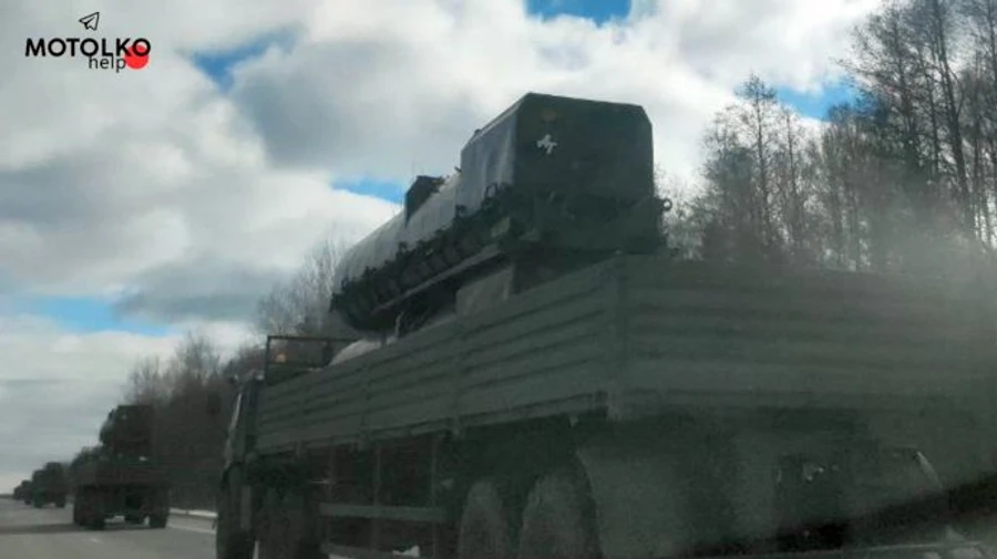 У Білорусі помітили активний рух військової техніки та найманців із РФ