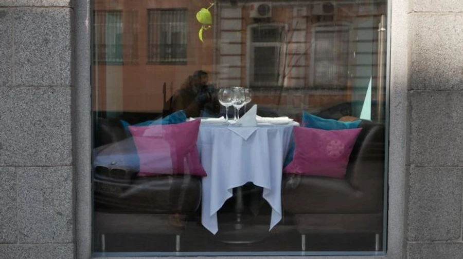 Львов запретил ночную работу баров и ресторанов, только на вынос