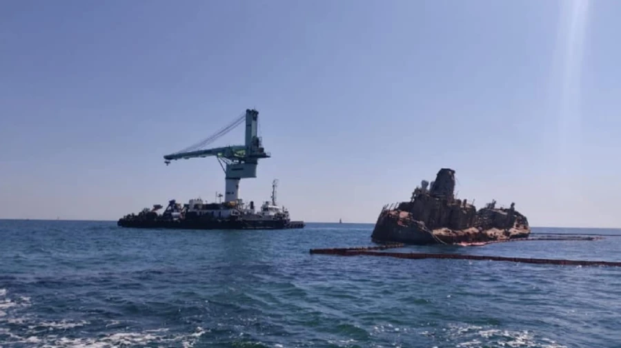 Зберігаймо спокій: Мінінфраструктури запевняє, що роботи з підйому Делфі тривають