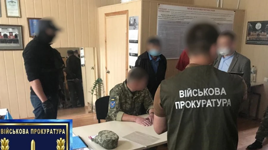 Заступник начальника військового ліцею імені Богуна вимагав $5 тисяч за вступ