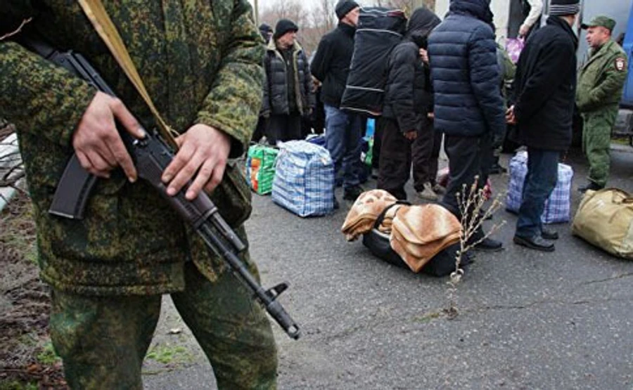 Коронавирус: Боевики полностью закрывают пропуск людей через линию разграничения  