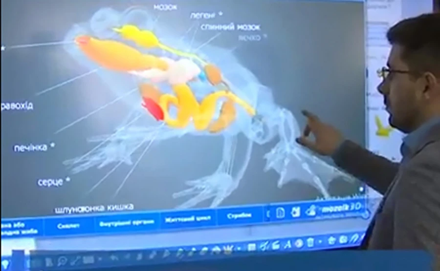 МОН презентувало інноваційне обладнання для шкіл