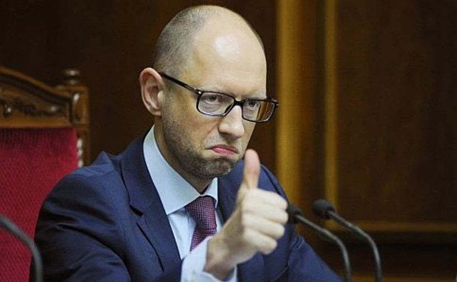 Автор заяв про вілли Яценюка вибачився перед екс-прем'єром