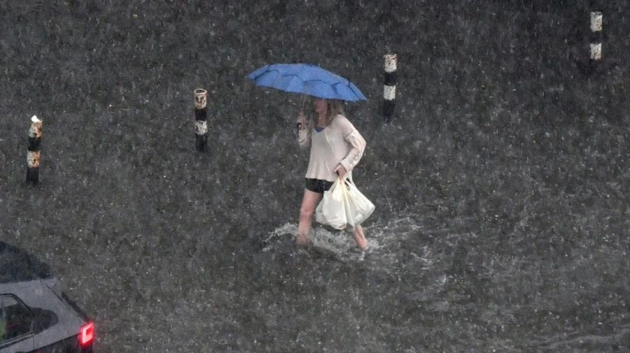 Рятувальники попереджають: 18 липня Україну накриють зливи та грози